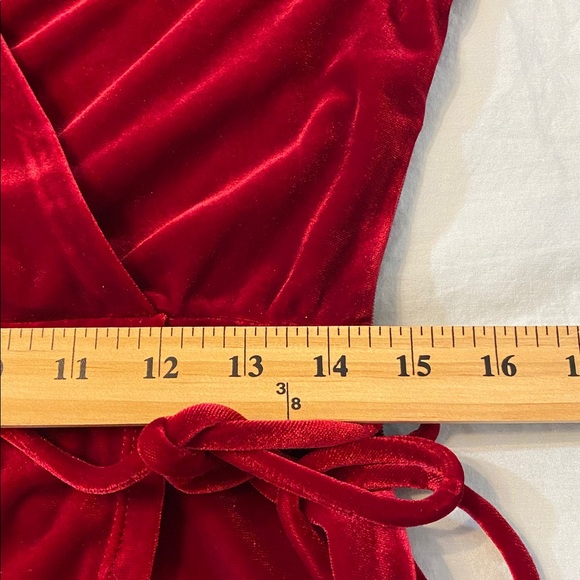 Chelsea 28 Burgundy Velvet Flutter Sleeve Faux Wrap Maxi Dress Size Medium - Picture 6 of 7